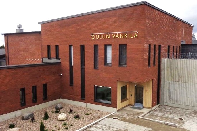 Kuva Oulun vankilasta ulkoa päin.